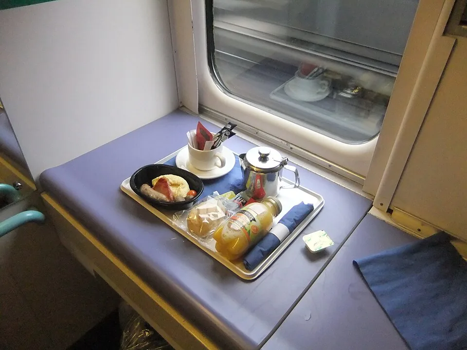 London Euston → Fort William: Caledonian Sleeper (37560948424)