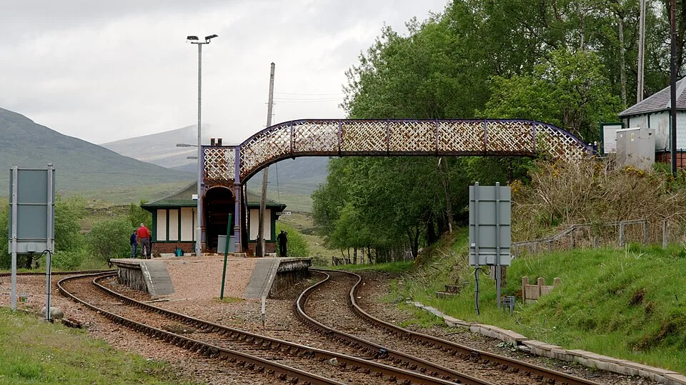 London Euston → Fort William: Rannoch Train Station