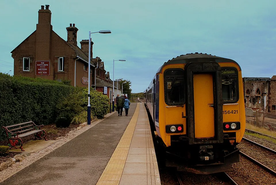 Barrow-in-Furness → Carlisle: RAVENGLASS AND ESKDALE STATION ON THE CUMBRIAN COAST LINE OCT 2013 (10115821214)