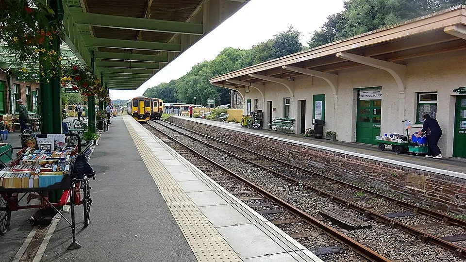 Exeter St Davids → Okehampton: Okehampton railway station with the Sunday Rover service. Dartmoor Railway