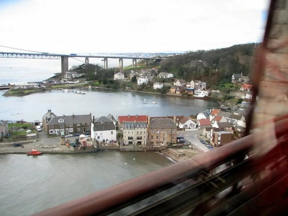 Edinburgh Waverley → North Queensferry → Kirkcaldy: North Queensferry viewed from a train on the Forth Rail bridge