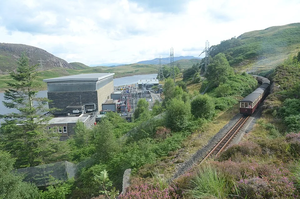 Porthmadog → Blaenau Ffestiniog: 2017 Ffestiniog Railway at Ffestiniog Power Station 03