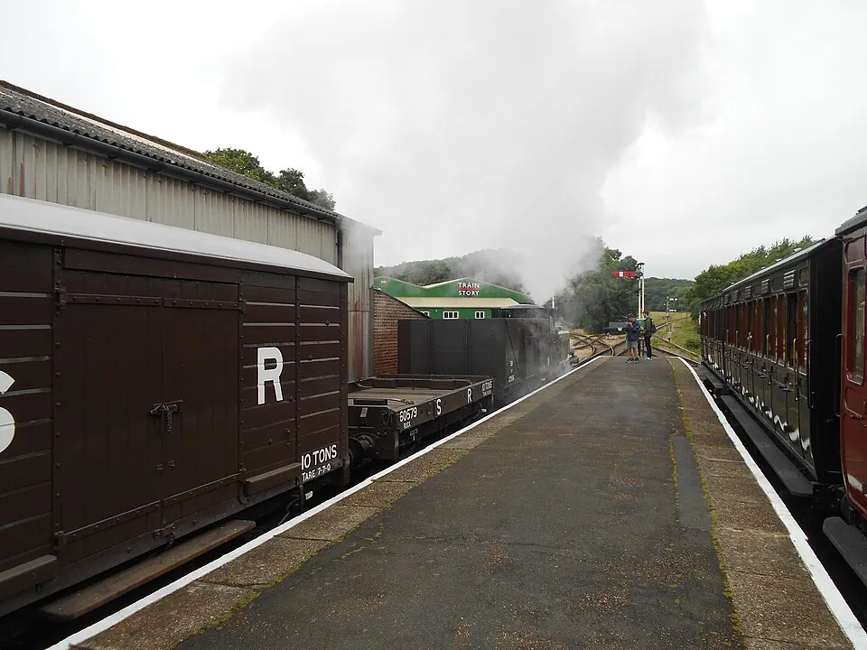 Smallbrook Junction → Havenstreet → Wootton: Isle of Wight Steam Railway 35