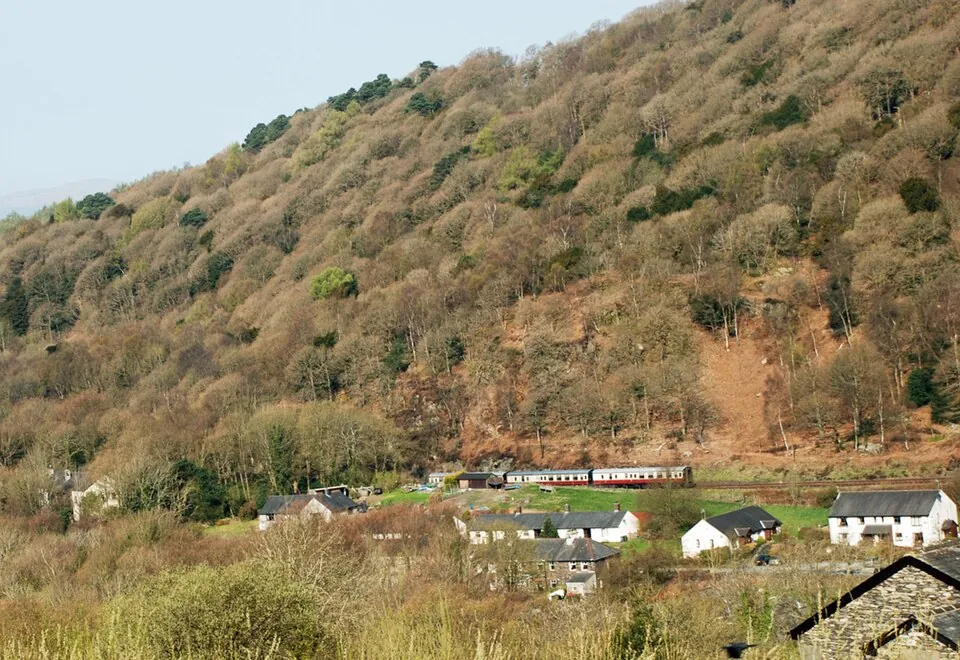 Haverthwaite Railway - geograph.org.uk - 1858352