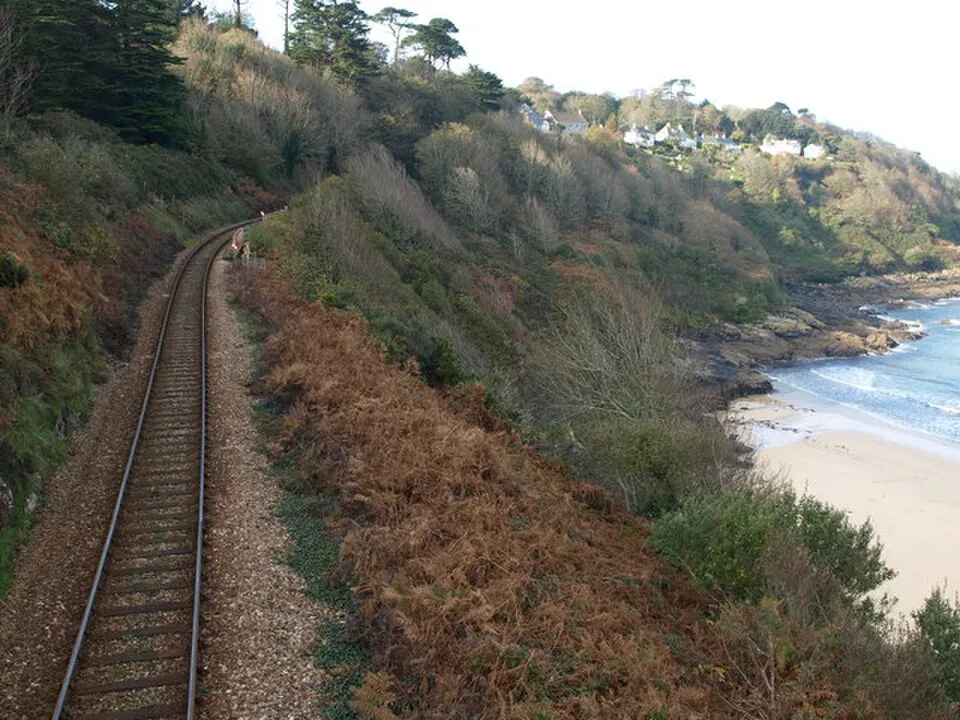 St Erth → St Ives: Railway between St. Ives and Carbis Bay