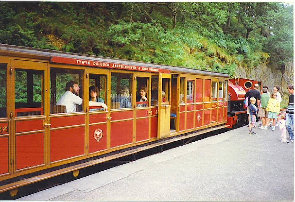 Tywyn Wharf → Abergynolwyn → Nant Gwernol: Nant Gwernol Station.