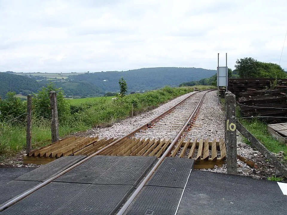 Plymouth → Gunnislake: Sandway Crossing, Tamar Valley Railway