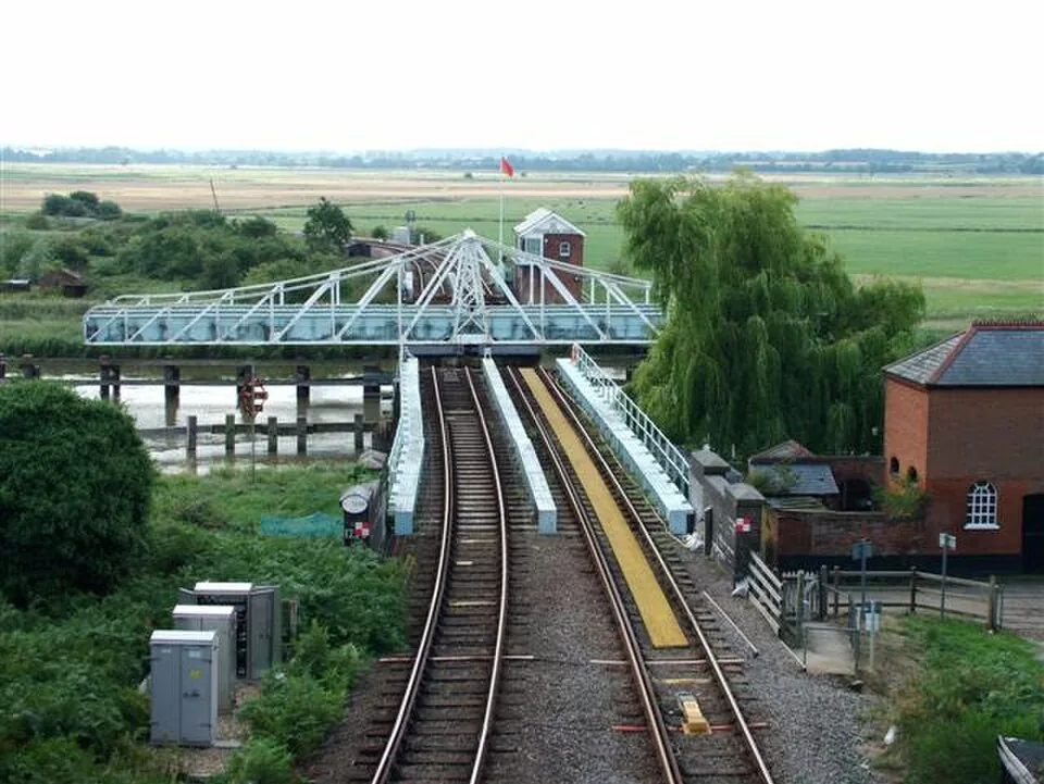 Norwich → Lowestoft: Swing Bridge, Reedham